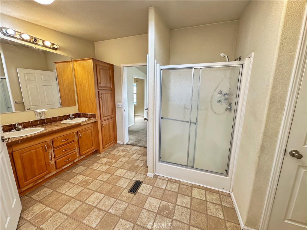 2450 E Hobsonway 57 Property Photo 14