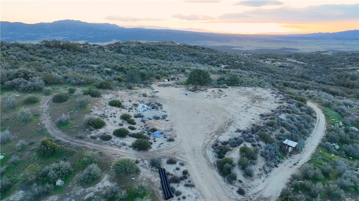 40521 Tweedie Trail Property Photo 3
