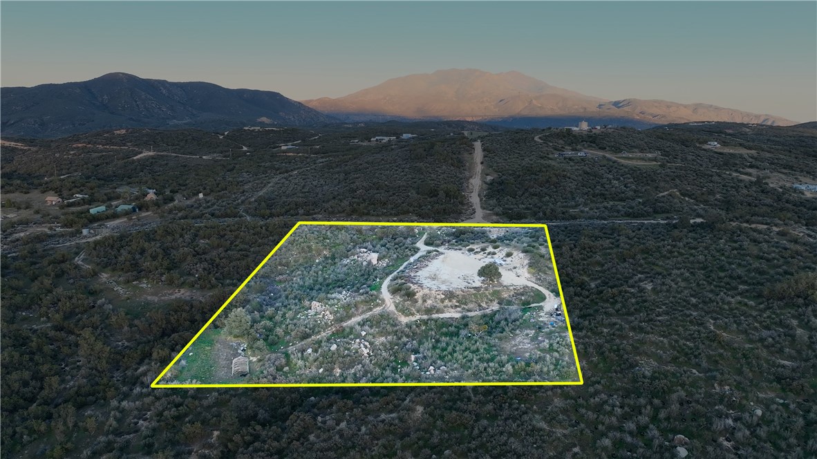 40521 Tweedie Trail Property Photo 4