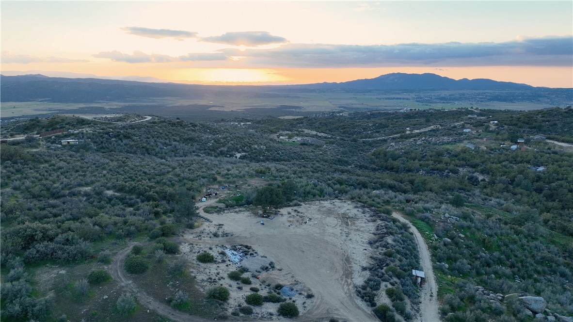 40521 Tweedie Trail Property Photo 10