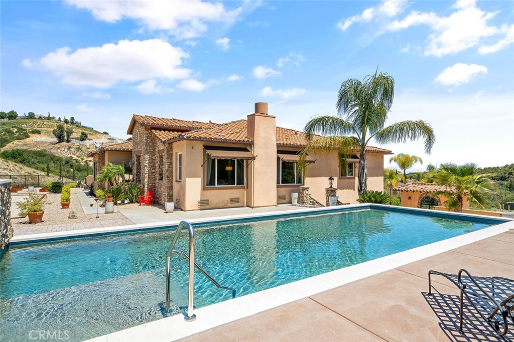 36505 Calle De Lobo Property Photo 2