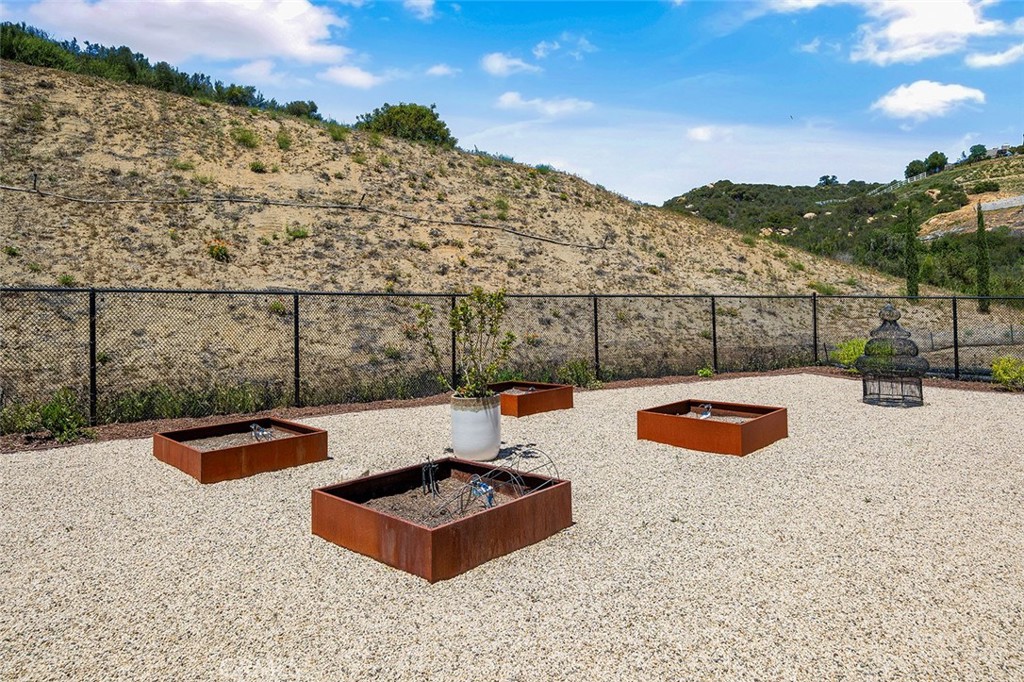 36505 Calle De Lobo Property Photo 47