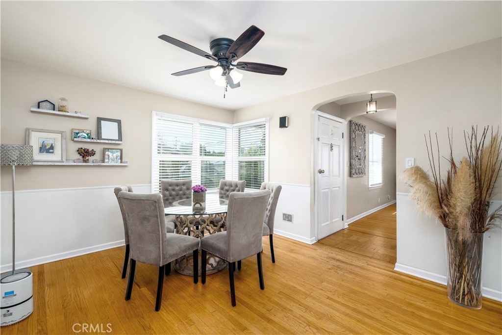 5922 N Vista Property Photo 6