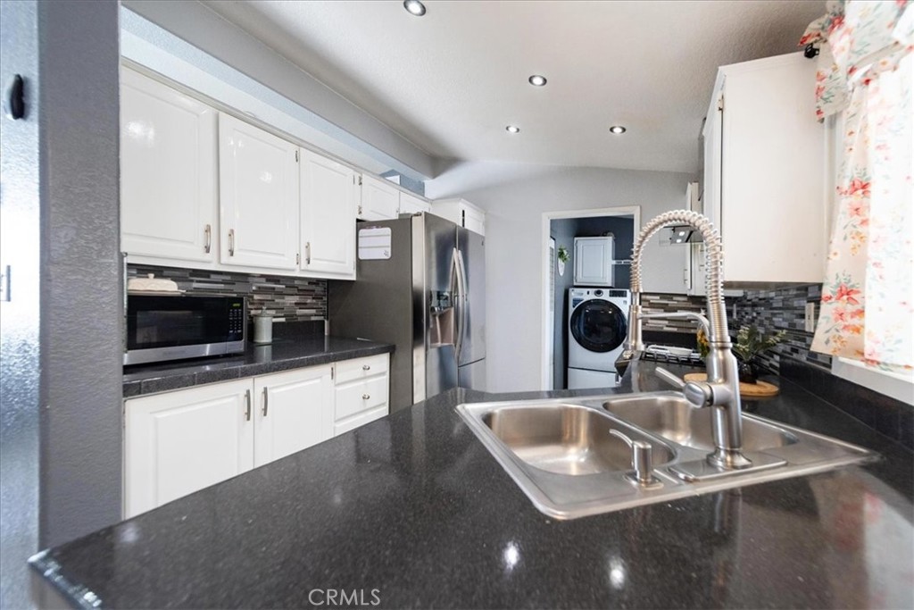 32900 Riverside Drive 63 Property Photo 15