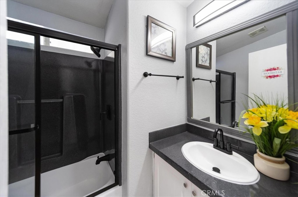 32900 Riverside Drive 63 Property Photo 20