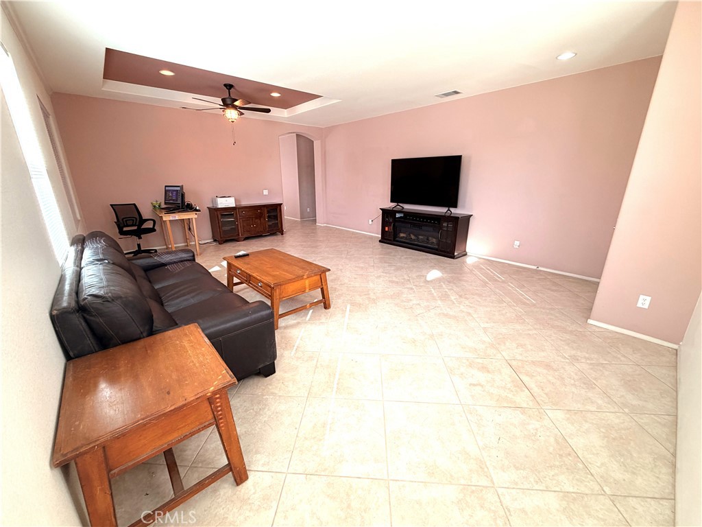 27966 Crystal Spring Property Photo 3