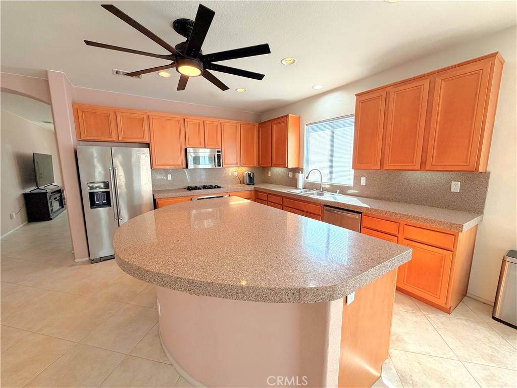 27966 Crystal Spring Property Photo 6