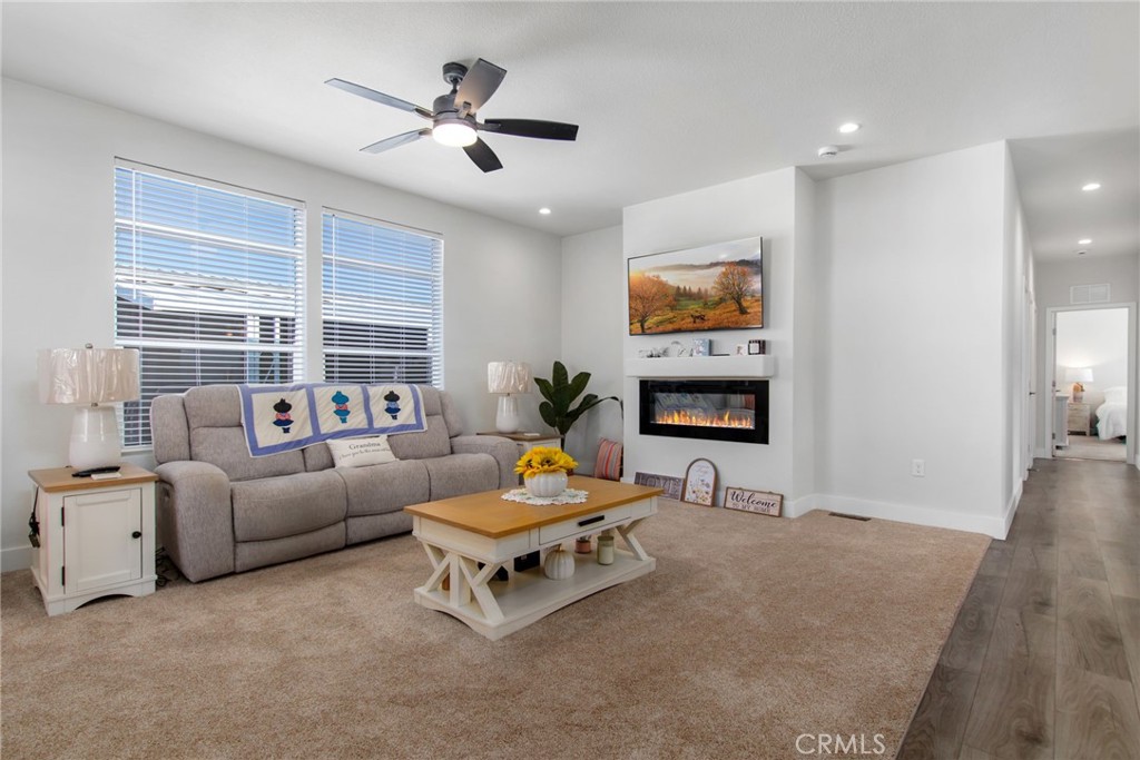 27601 Sun City 303 Property Photo 10