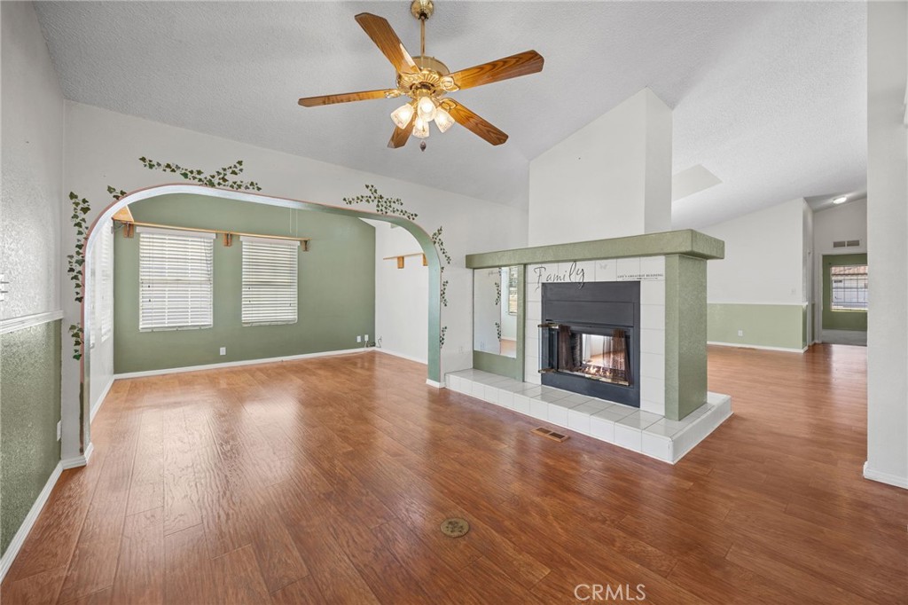 2892 Peach Tree Property Photo 11