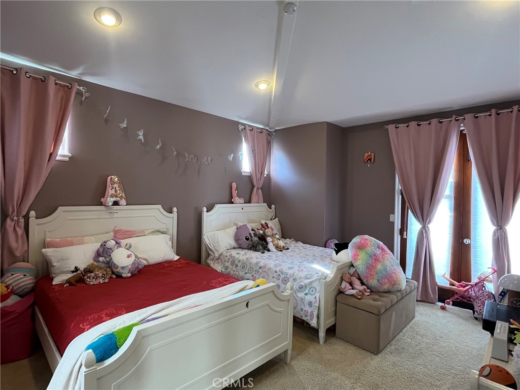 3200 Elm Avenue Property Photo 24