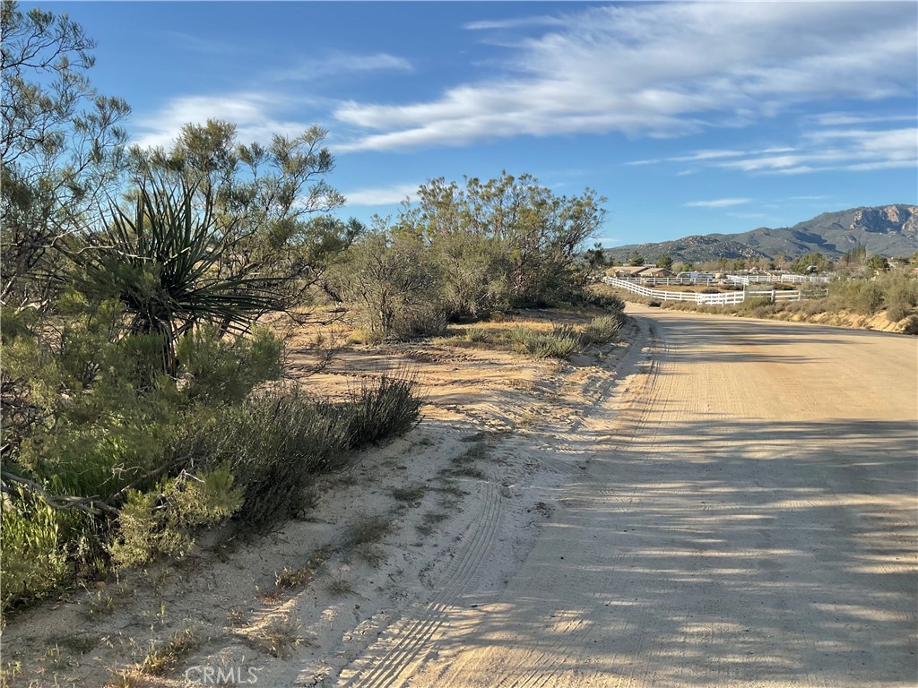 687 Saddleback Drive Property Photo 1