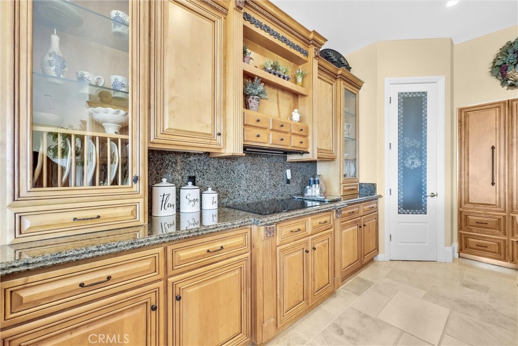 38525 Via De Oro Property Photo 14