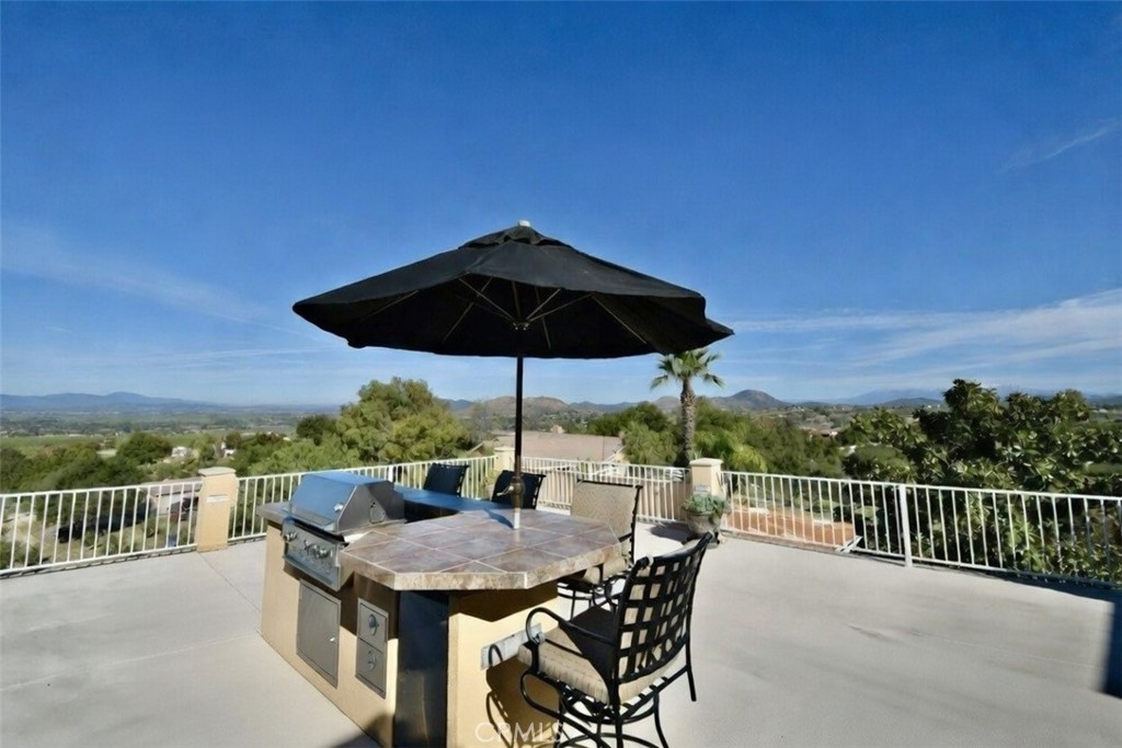 38525 Via De Oro Property Photo 28