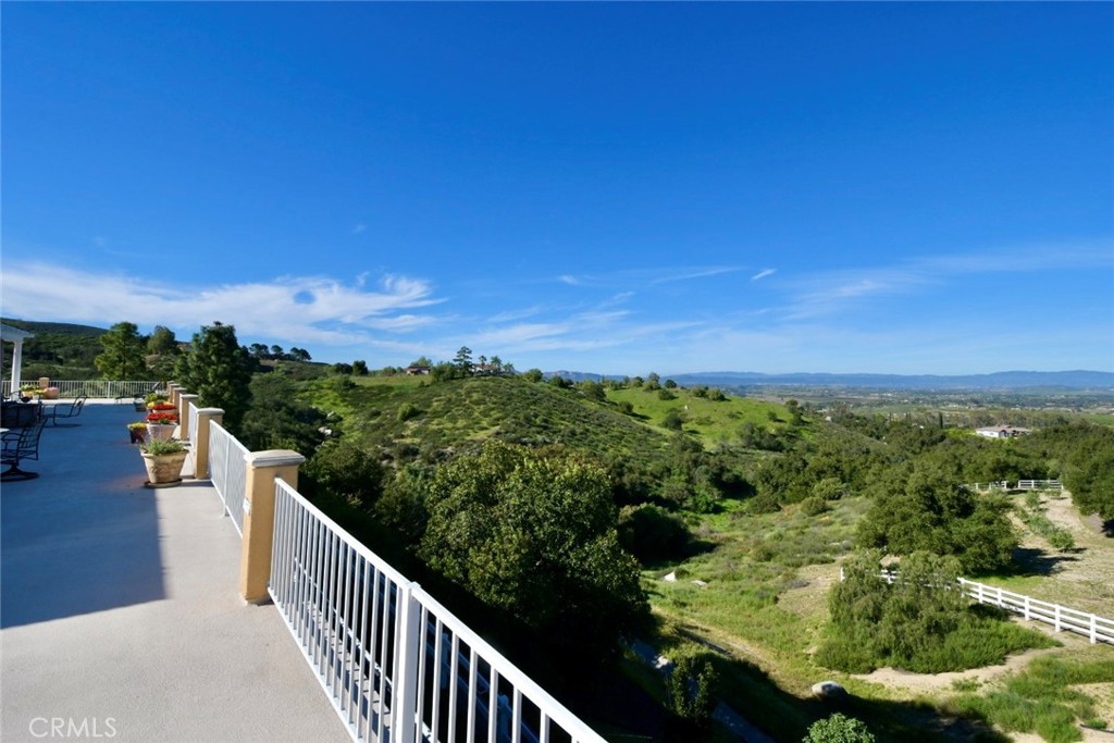 38525 Via De Oro Property Photo 29