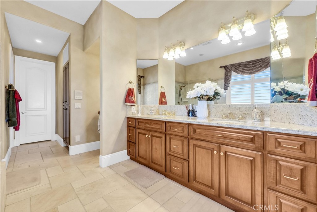 38525 Via De Oro Property Photo 43