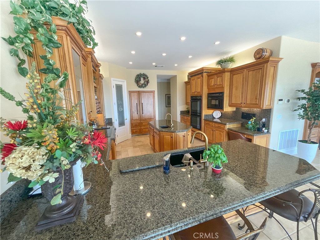 38525 Via De Oro Property Photo 71