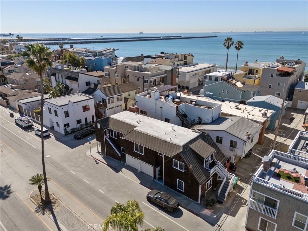 6514 E Ocean Boulevard Property Photo 3