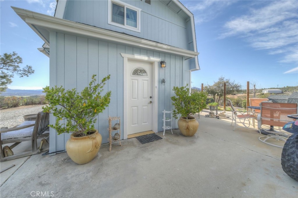 38375 Hill Property Photo 6
