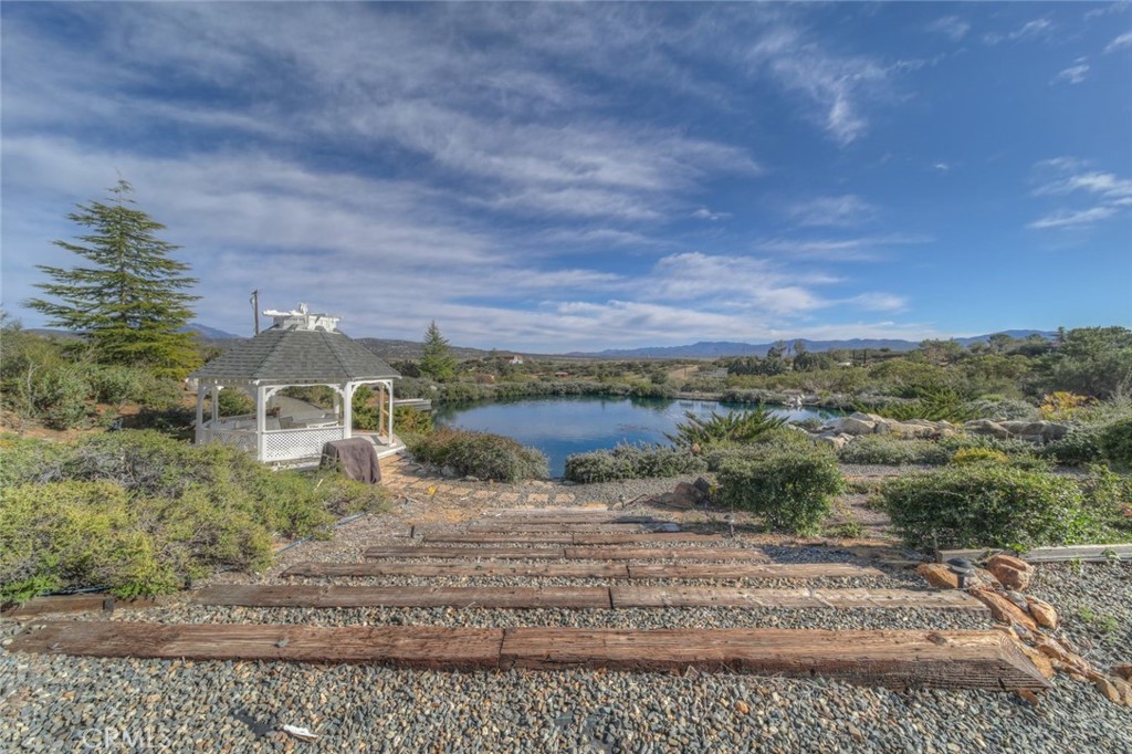 38375 Hill Property Photo 15