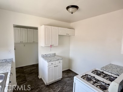 24460 Myers Ave Property Photo 8