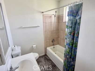 24460 Myers Ave Property Photo 12