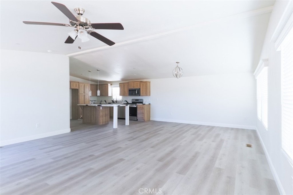 40104 Walcott Property Photo 13