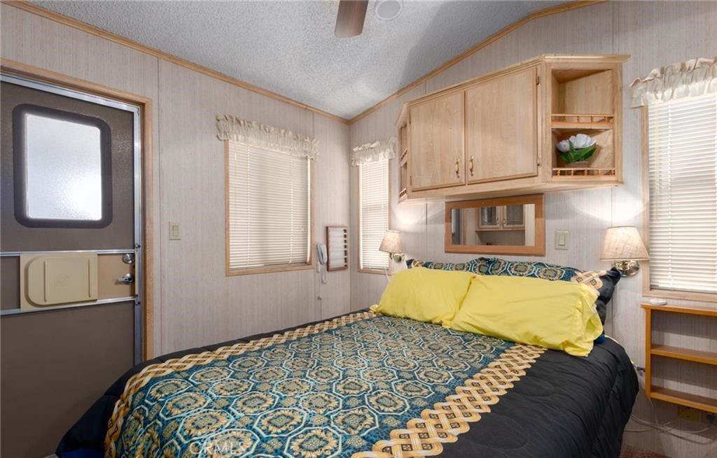 1295 S Cawston Avenue 87 Property Photo 8
