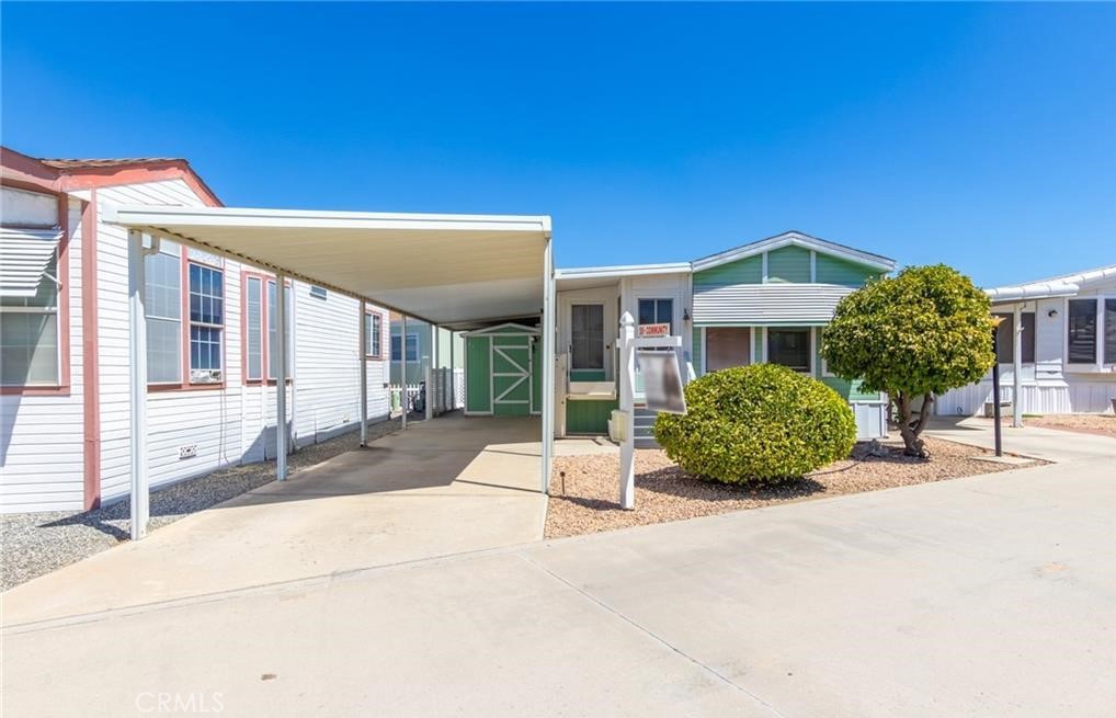 1295 S Cawston Avenue 87 Property Photo 19