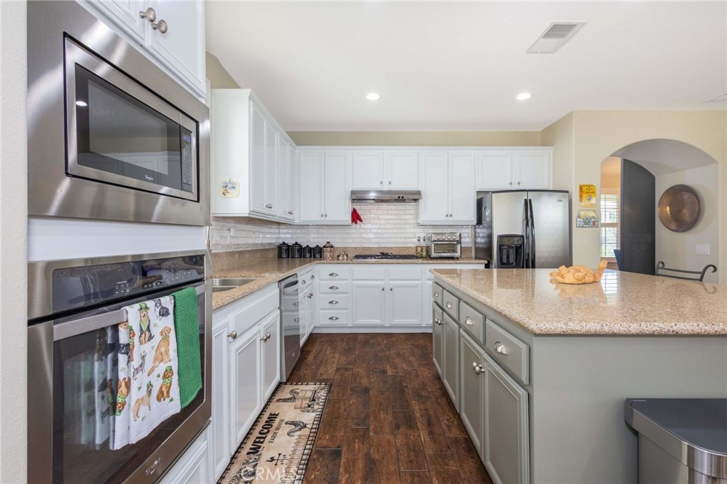 35385 Summerholly Lane Property Photo 16