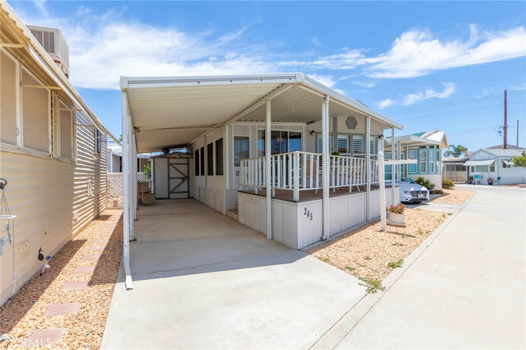1295 S Cawston 245 Property Photo 2
