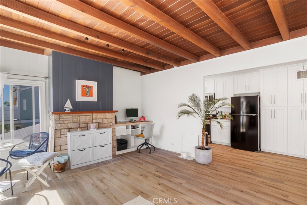 27 66th Place Property Photo 25