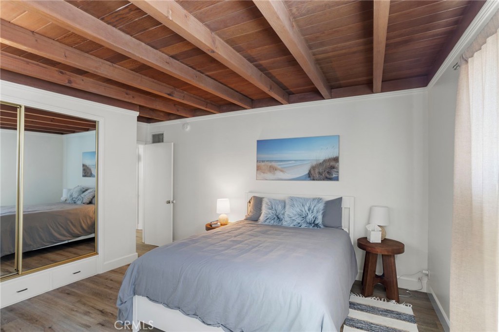 27 66th Place Property Photo 32