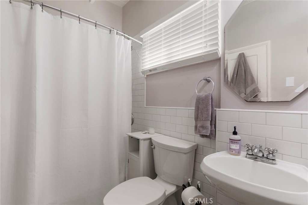 27 66th Place Property Photo 34