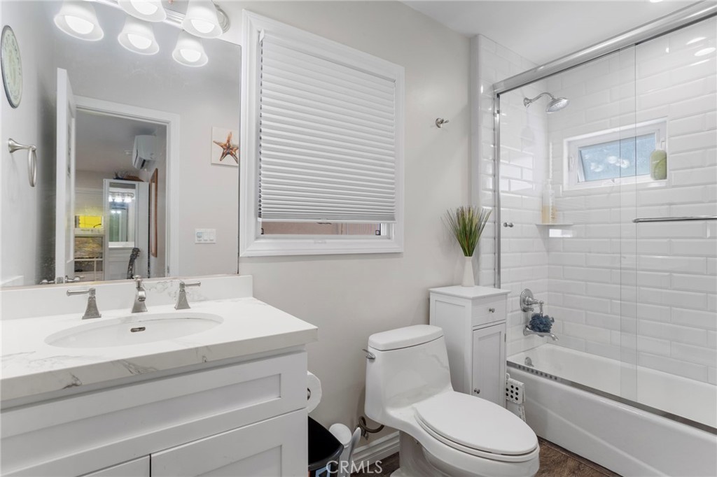 27 66th Place Property Photo 35