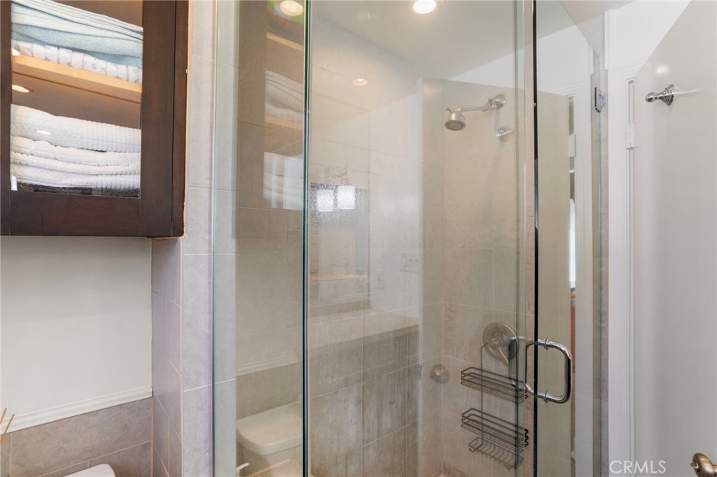 27 66th Place Property Photo 38