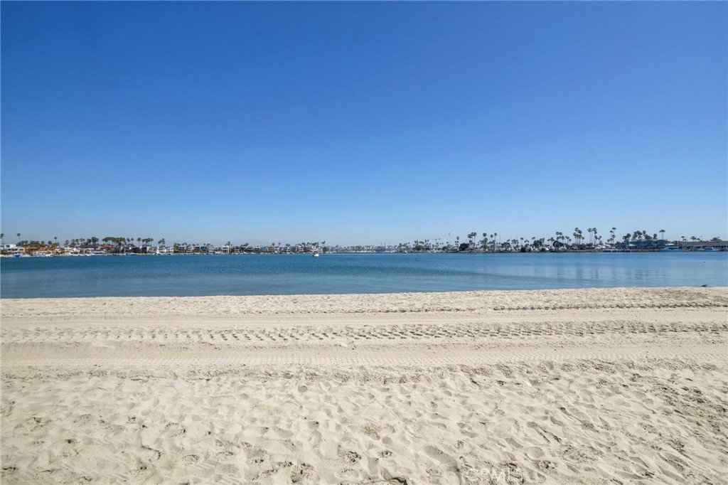 27 66th Place Property Photo 44