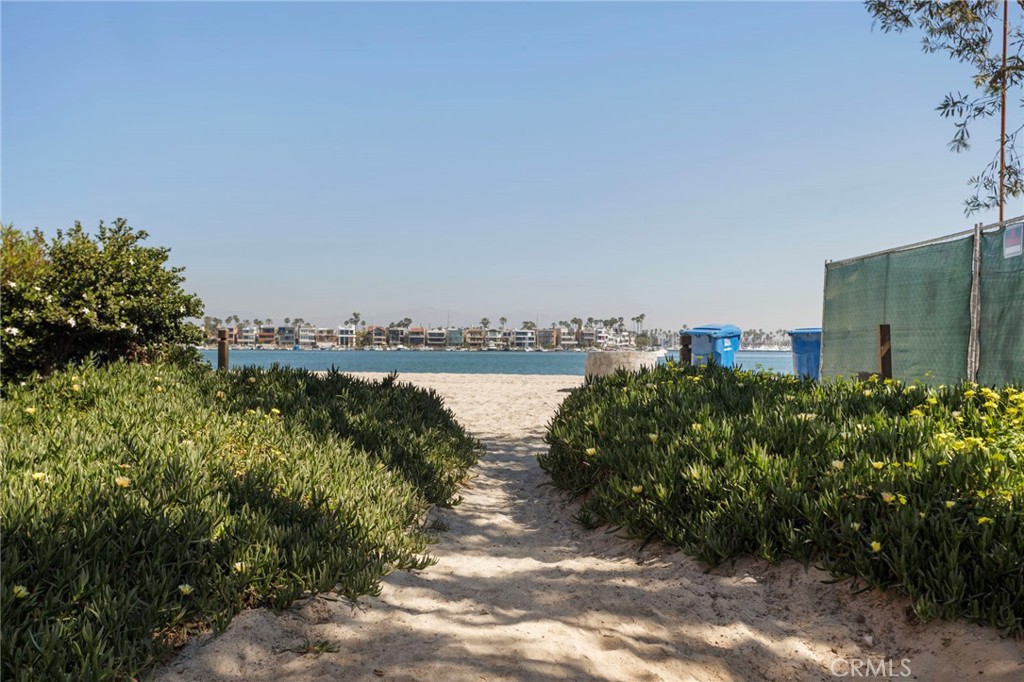 27 66th Place Property Photo 45