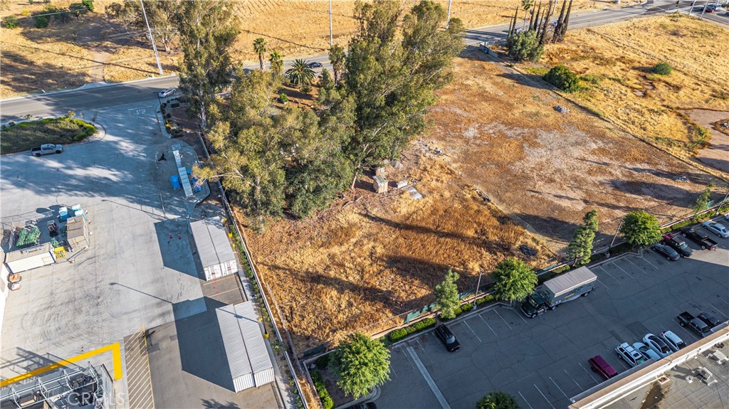 29489 3rd Property Photo 10