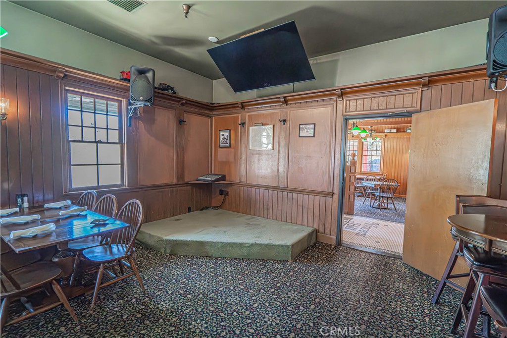 553 Sierra Property Photo 11