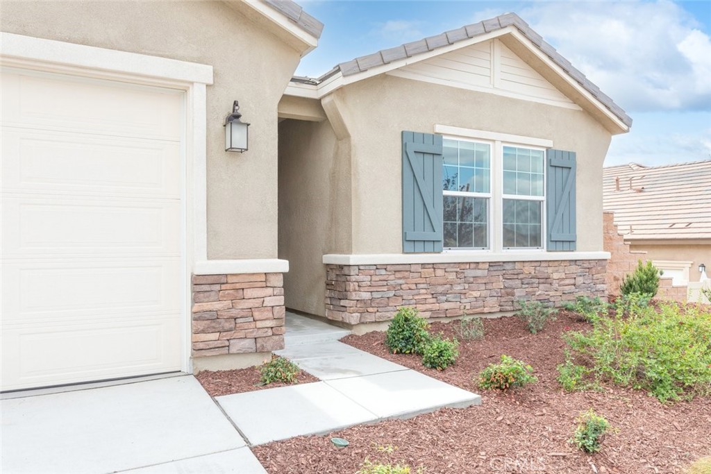 41031 Burnet Street Property Photo 5