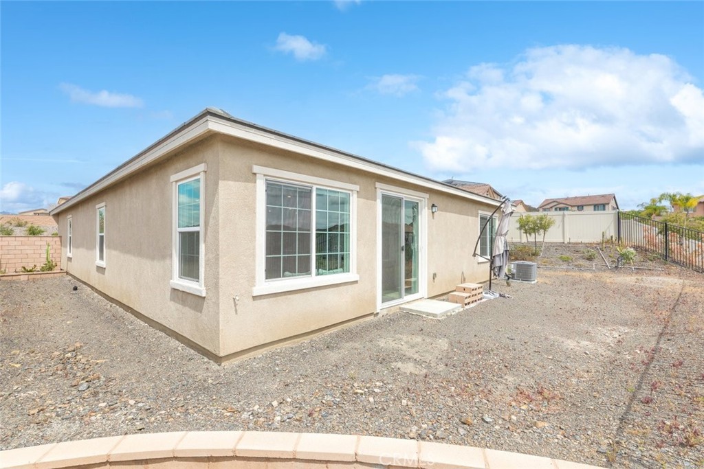 41031 Burnet Street Property Photo 24