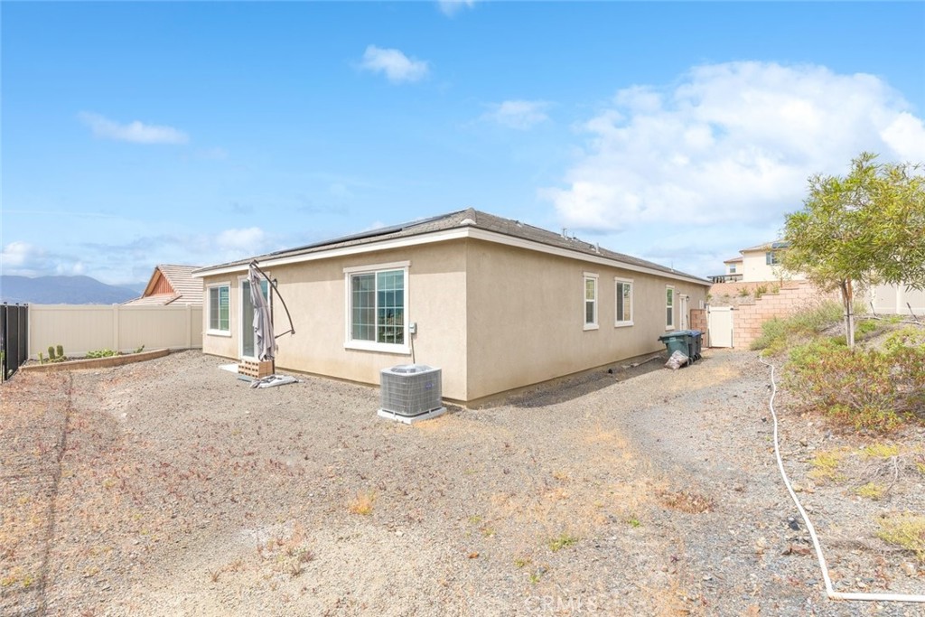 41031 Burnet Street Property Photo 26