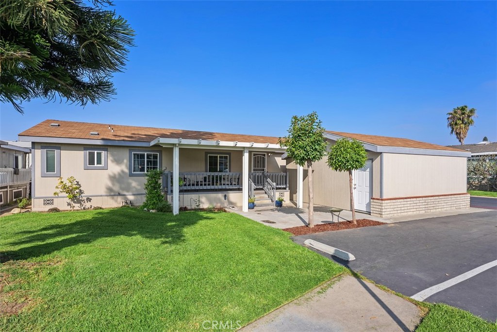 5815 E La Palma E 302 Property Photo 1