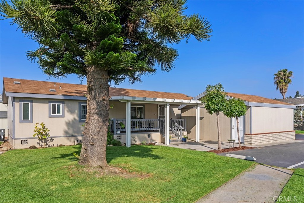 5815 E La Palma E 302 Property Photo 3