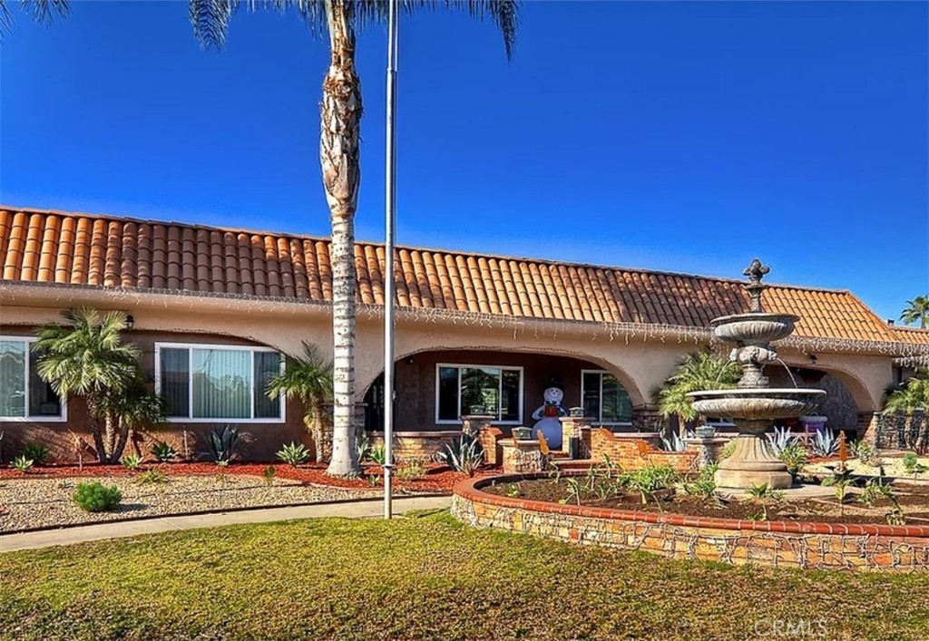 5815 E La Palma E 302 Property Photo 35