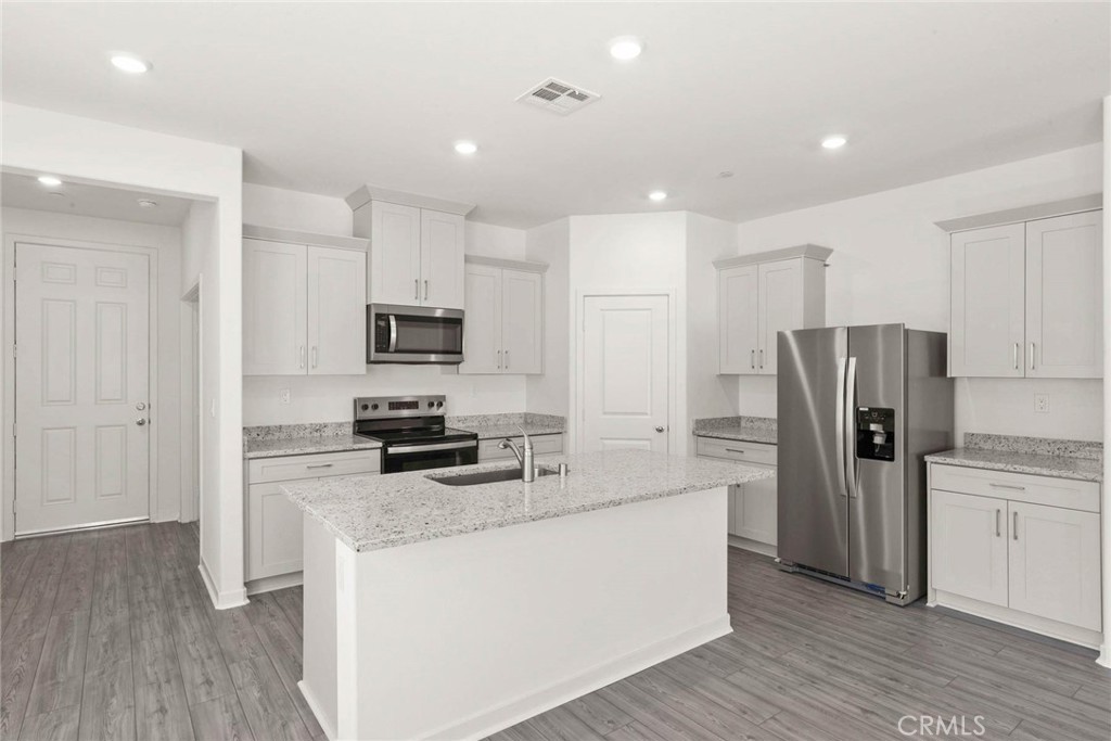 80539 Anacapa Drive Property Photo 5