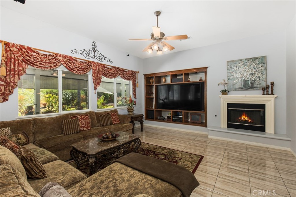 35982 Murano Street Property Photo 7