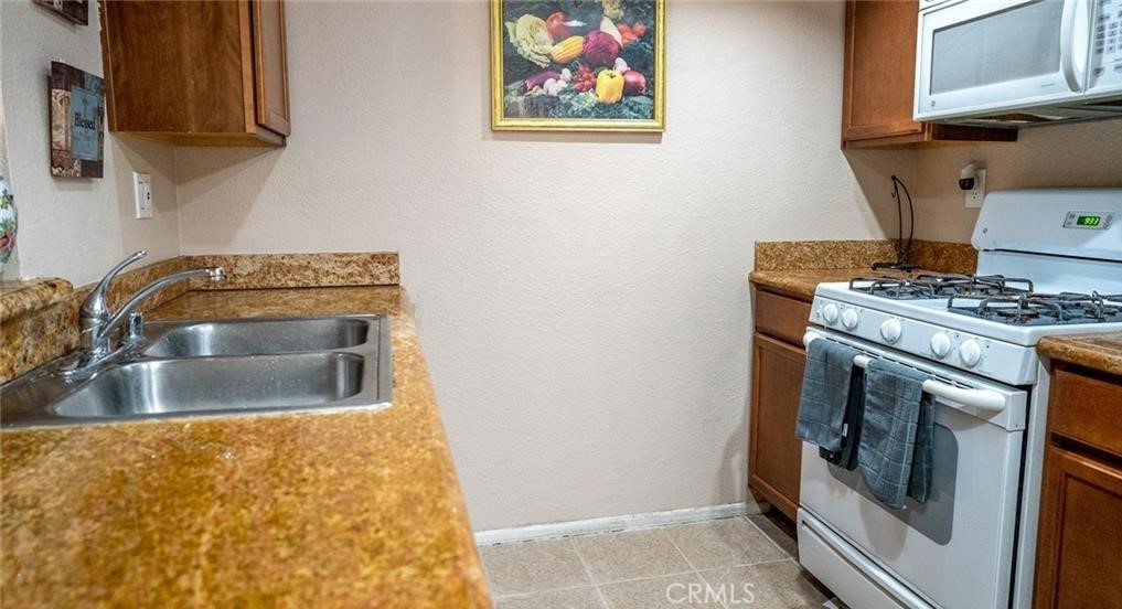 1110 W Blaine 107 Property Photo 16