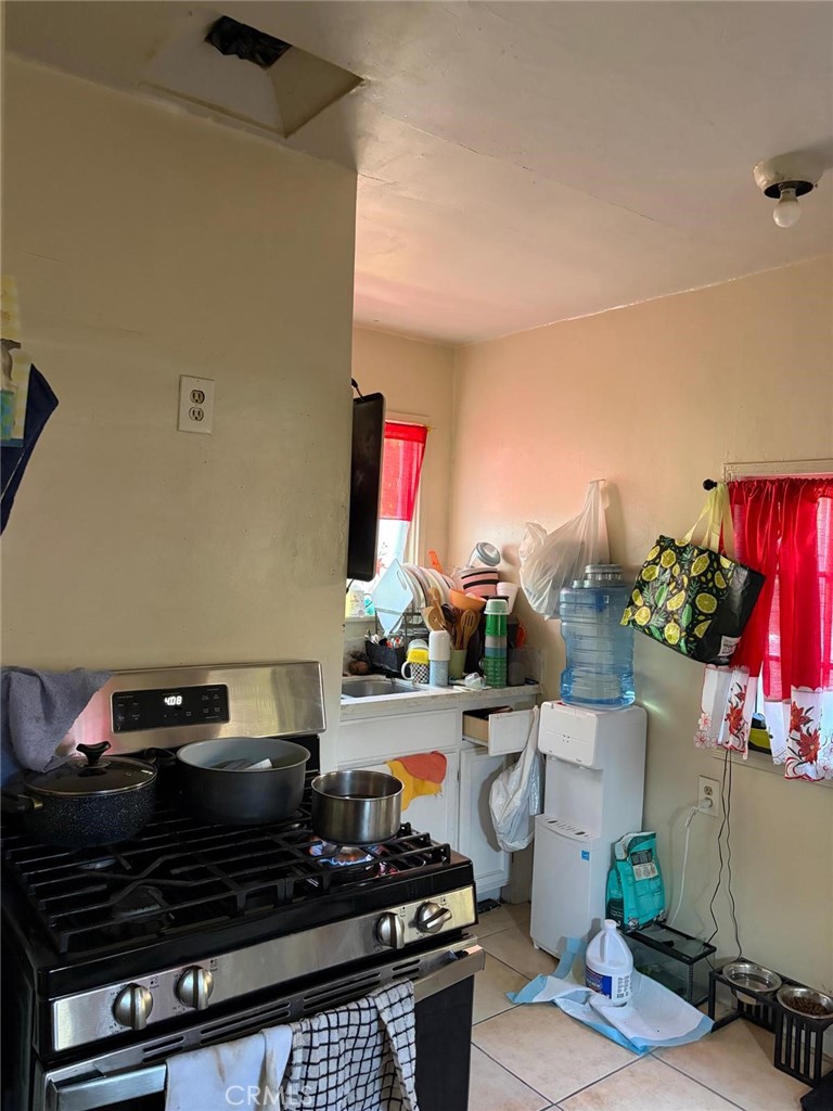 6221 Heliotrope Property Photo 13