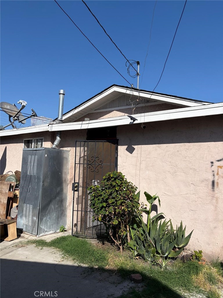 6221 Heliotrope Property Photo 16
